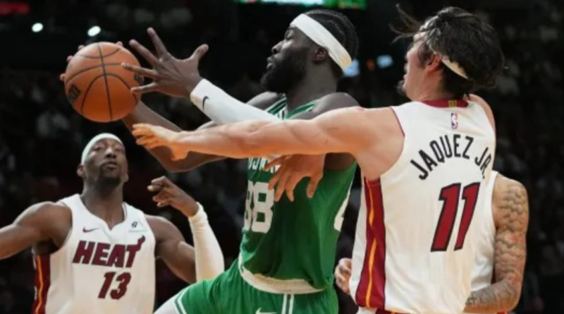 Imponente Neemias Queta em jogo histórico dos Boston Celtics