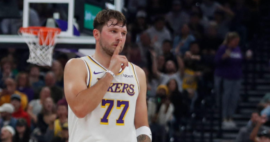 Luka Doncic e os seus 52 pontos: «Mostrámos muito carácter» Luka Doncic e os seus 52 pontos: «Mostrámos muito carácter»